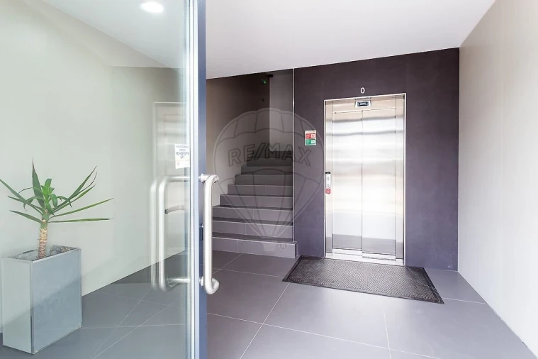 Apartamento T1 para Venda em Pinhal Novo Foto 30