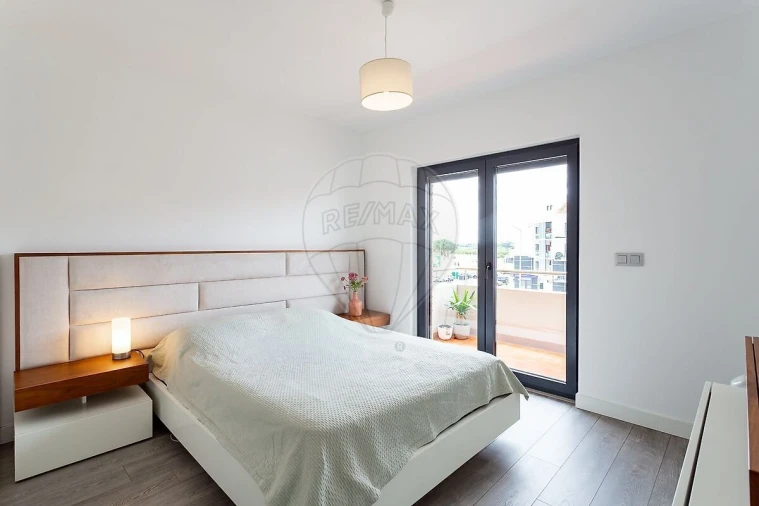 Apartamento T1 para Venda em Pinhal Novo Foto 24