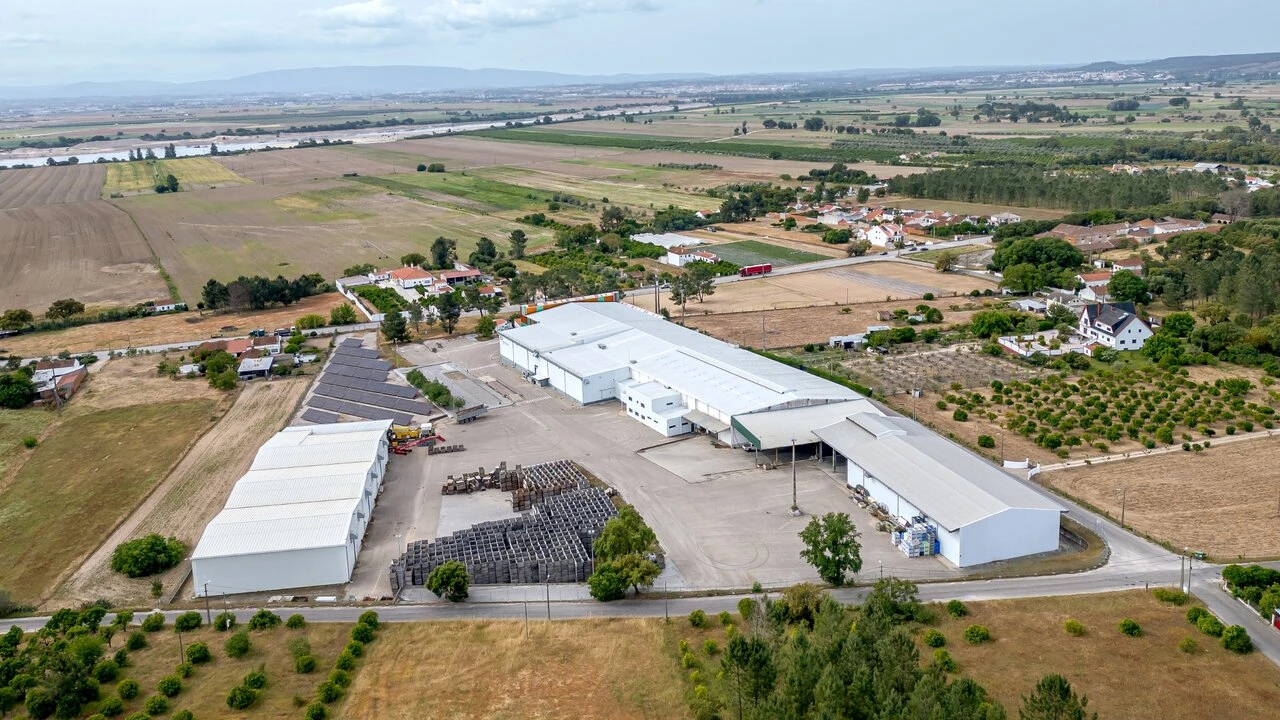 Armazém para Venda em Chamusca e Pinheiro Grande Foto 2