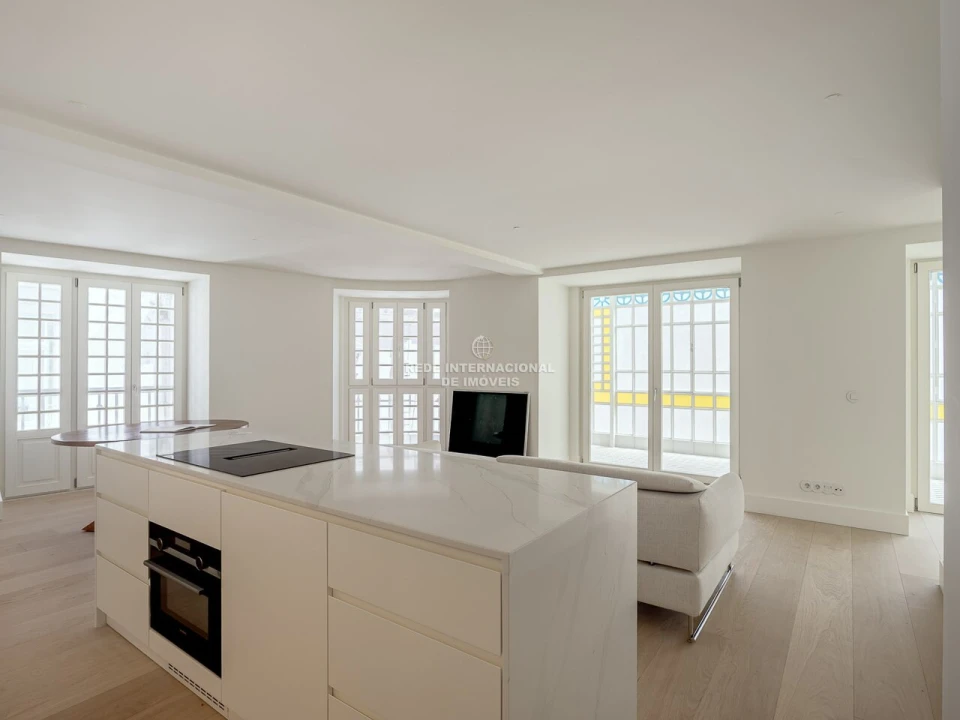 Apartamento T2 para Venda em Santo António Foto 16