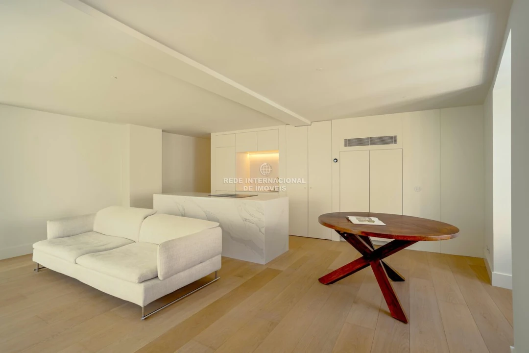 Apartamento T2 para Venda em Santo António Foto 11