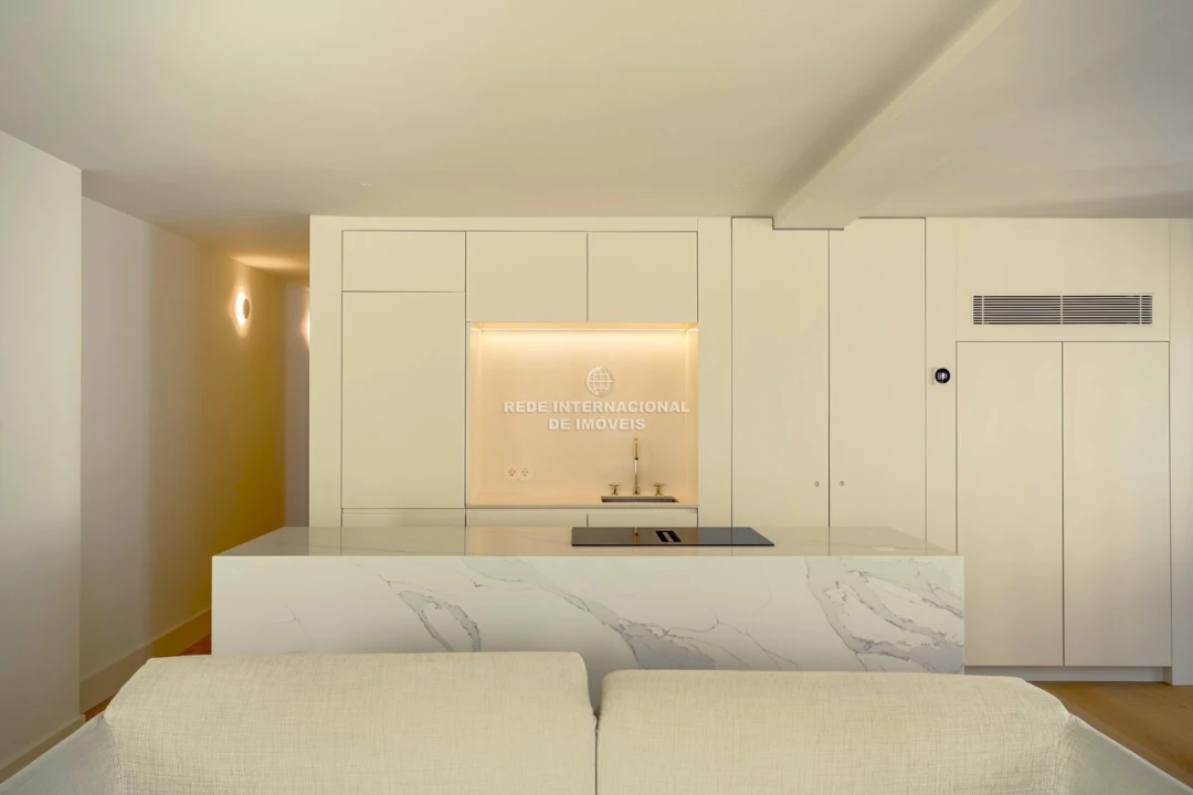 Apartamento T2 para Venda em Santo António Foto 10