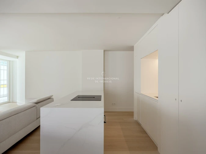 Apartamento T2 para Venda em Santo António Foto 30
