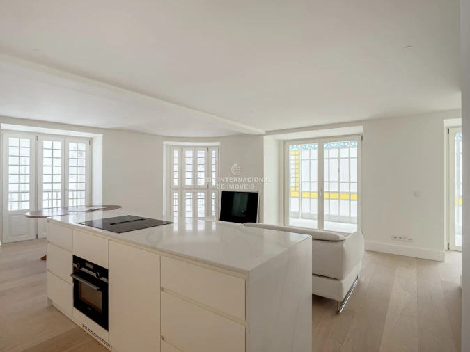 Apartamento T2 para Venda em Santo António Foto 16