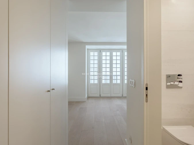Apartamento T2 para Venda em Santo António Foto 23