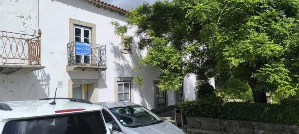 Prédio para Venda em Almeida