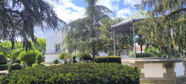 Prédio para Venda em Almeida