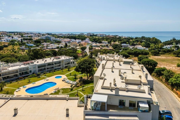 Apartamento T3 para Venda em Albufeira e Olhos de Água Foto 10
