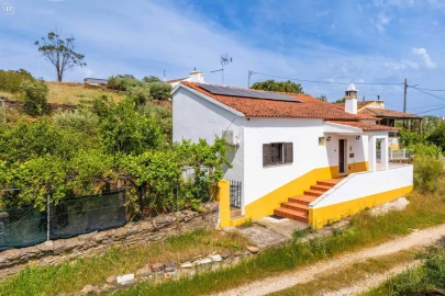 Moradia T3 para Venda em Terena (São Pedro)