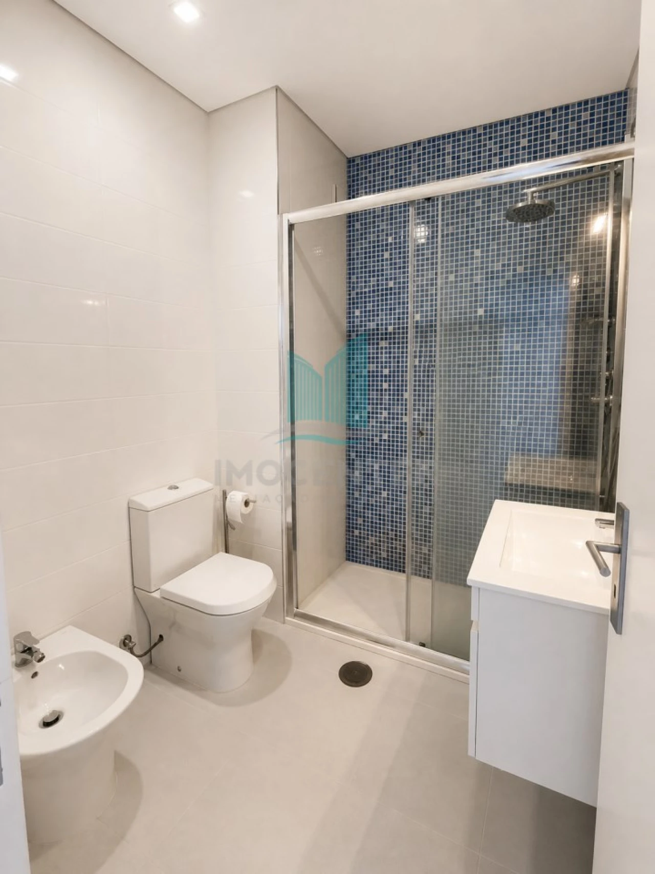 Apartamento T1 para Venda em Buarcos Foto 11