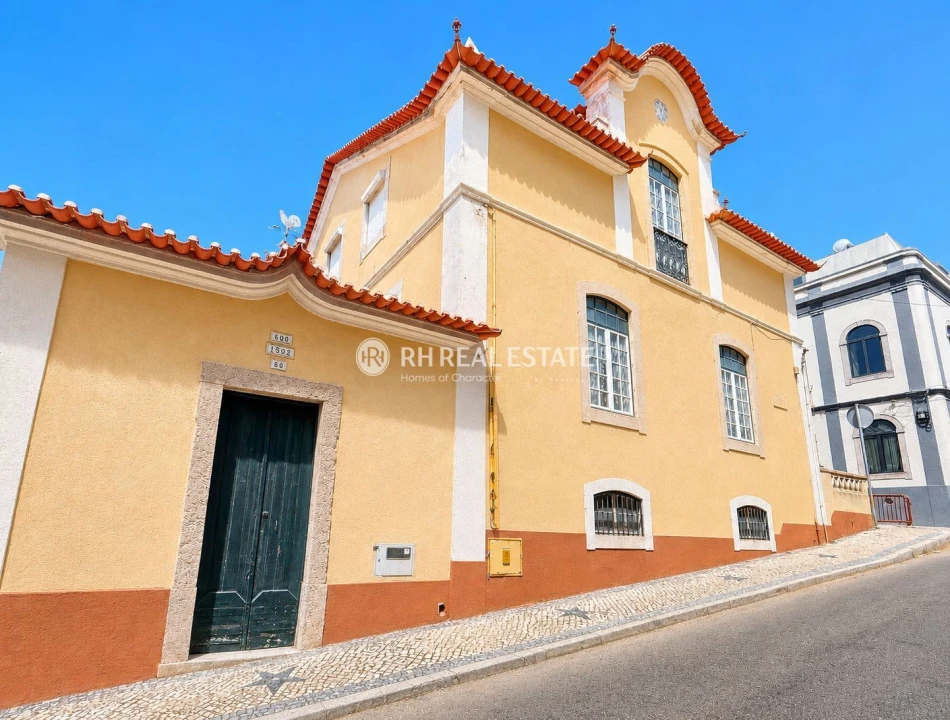Moradia T7 para Venda em Buarcos Foto 1