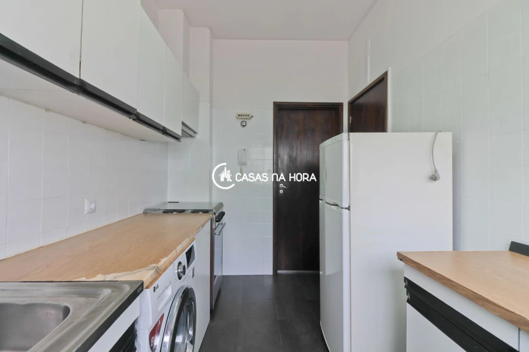 Apartamento T2 para Arrendamento em Aldoar, Foz do Douro e Nevogilde Foto 21
