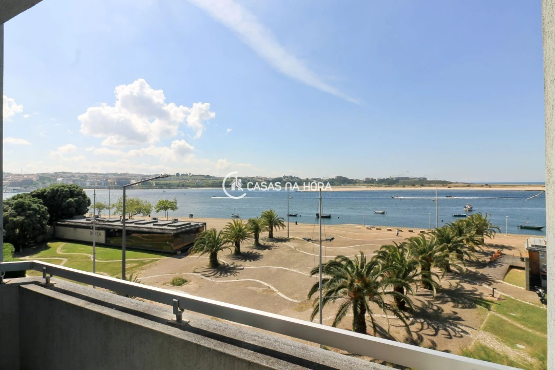 Apartamento T2 para Arrendamento em Aldoar, Foz do Douro e Nevogilde Foto 13