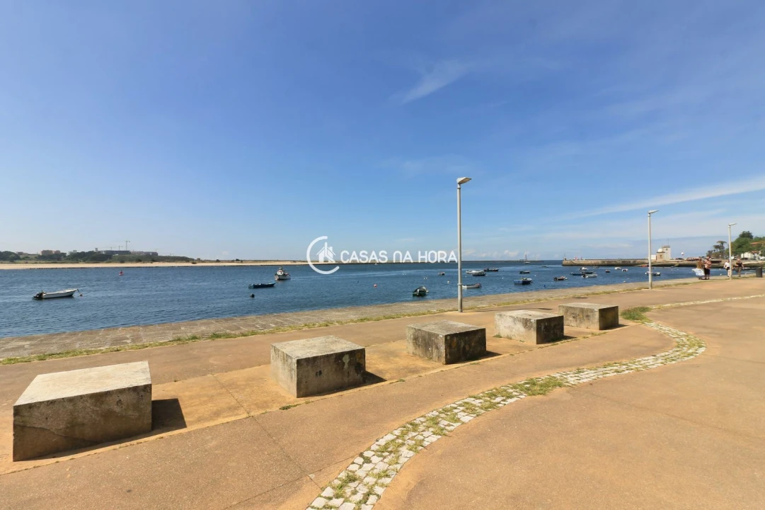 Apartamento T2 para Arrendamento em Aldoar, Foz do Douro e Nevogilde Foto 27