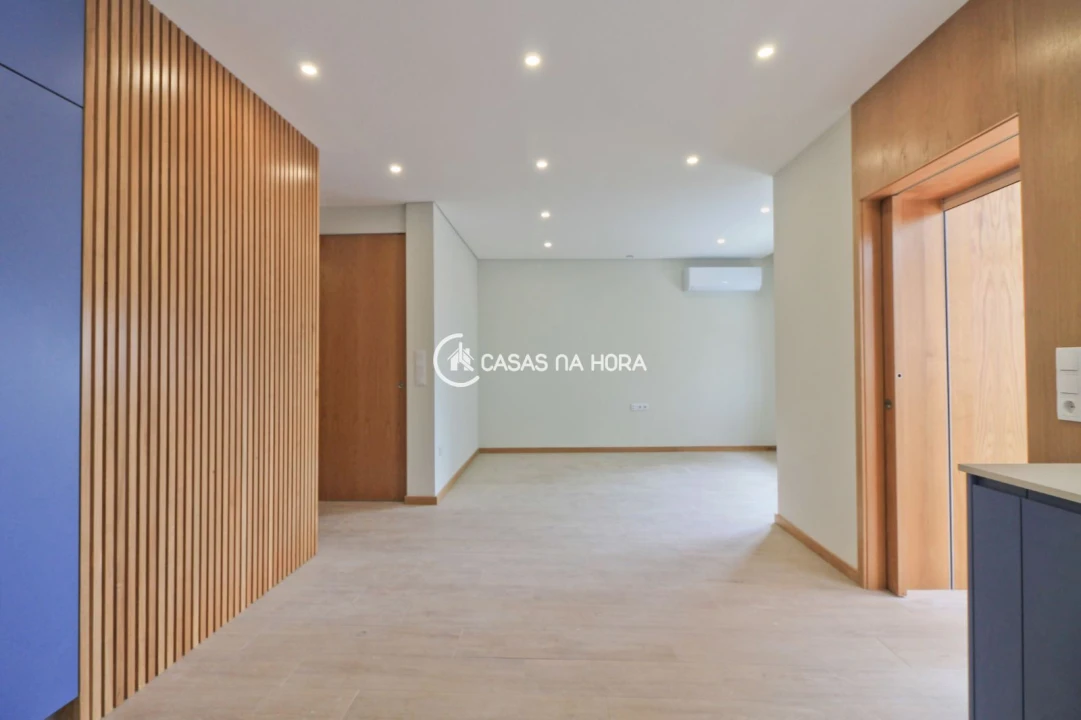 Apartamento T2 para Arrendamento em Cedofeita, Santo Ildefonso, Sé, Miragaia, São Nicolau e Vitória Foto 19