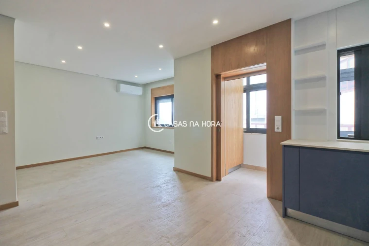 Apartamento T2 para Arrendamento em Cedofeita, Santo Ildefonso, Sé, Miragaia, São Nicolau e Vitória Foto 25
