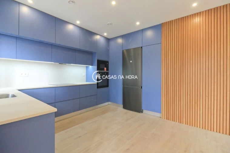 Apartamento T2 para Arrendamento em Cedofeita, Santo Ildefonso, Sé, Miragaia, São Nicolau e Vitória Foto 26