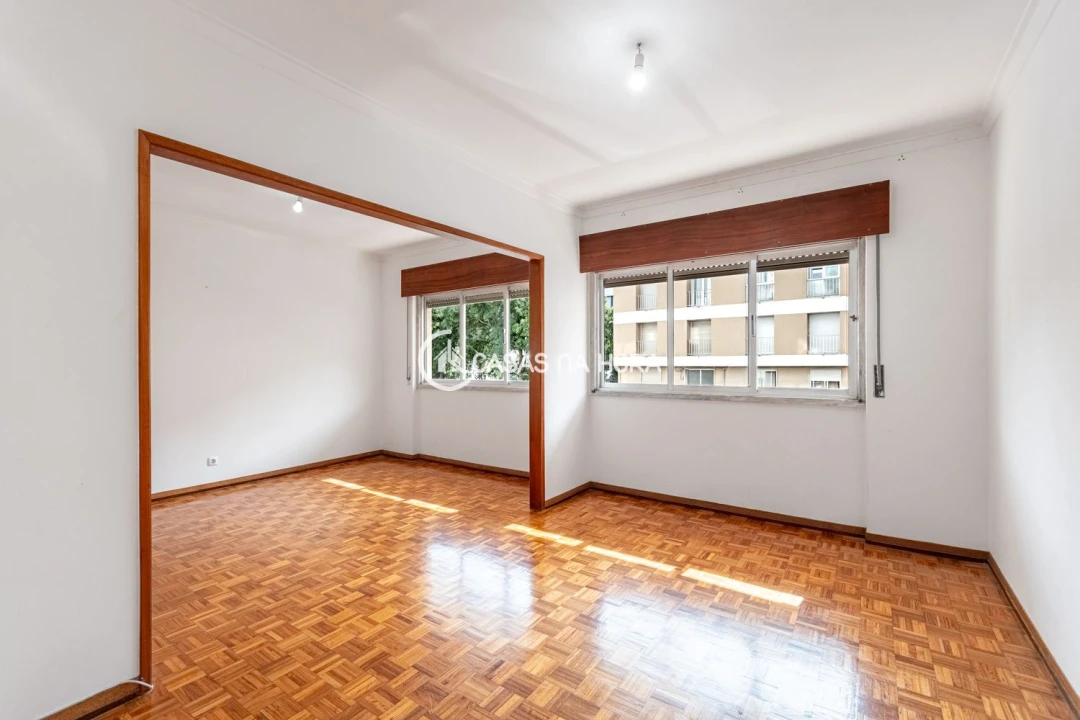 Apartamento T2 para Venda em Oeiras e São Julião da Barra, Paço de Arcos e Caxias Foto 1
