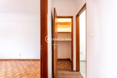 Apartamento T2 para Venda em Oeiras e São Julião da Barra, Paço de Arcos e Caxias