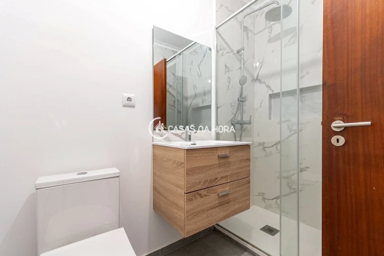 Apartamento T2 para Venda em Oeiras e São Julião da Barra, Paço de Arcos e Caxias Foto 17