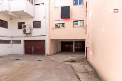 Negócio para Arrendamento em Nossa Senhora da Piedade