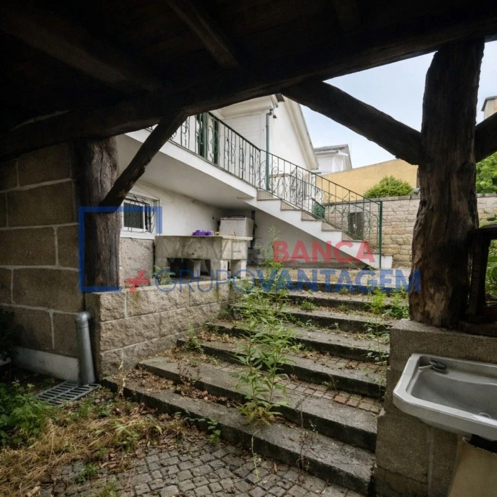 Moradia T4 para Venda em Sernancelhe e Sarzeda Foto 4