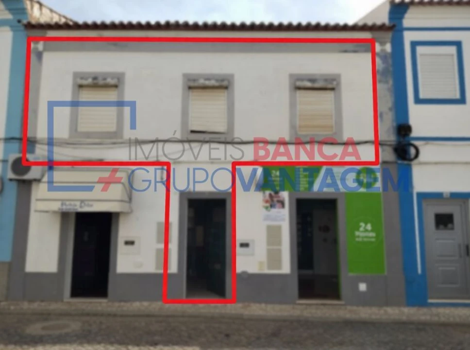 Moradia T5 para Venda em Redondo Foto 1