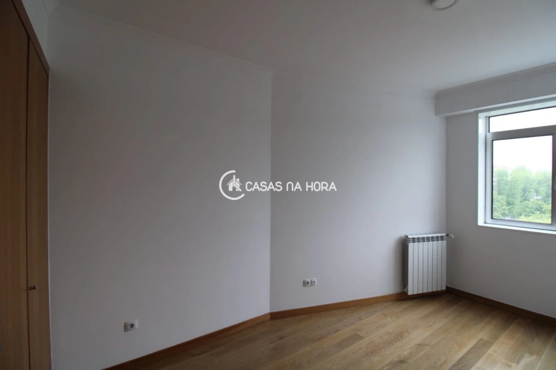 Apartamento T2 para Arrendamento em Viseu Foto 9