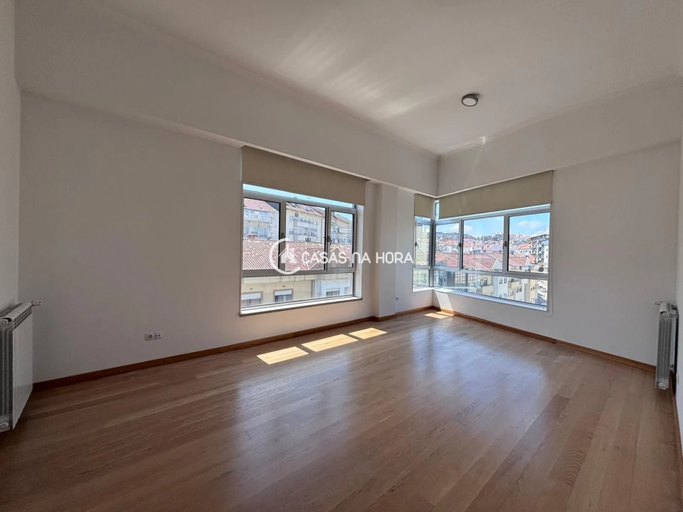 Apartamento T2 para Arrendamento em Viseu Foto 3