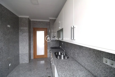 Apartamento T2 para Arrendamento em Viseu
