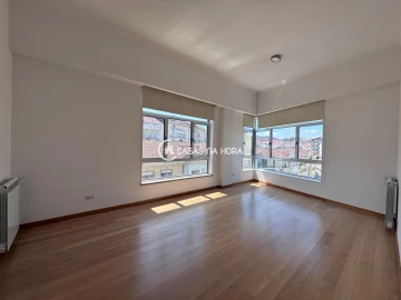 Apartamento T2 para Arrendamento em Viseu