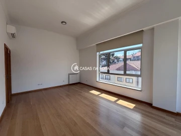 Apartamento T2 para Arrendamento em Viseu