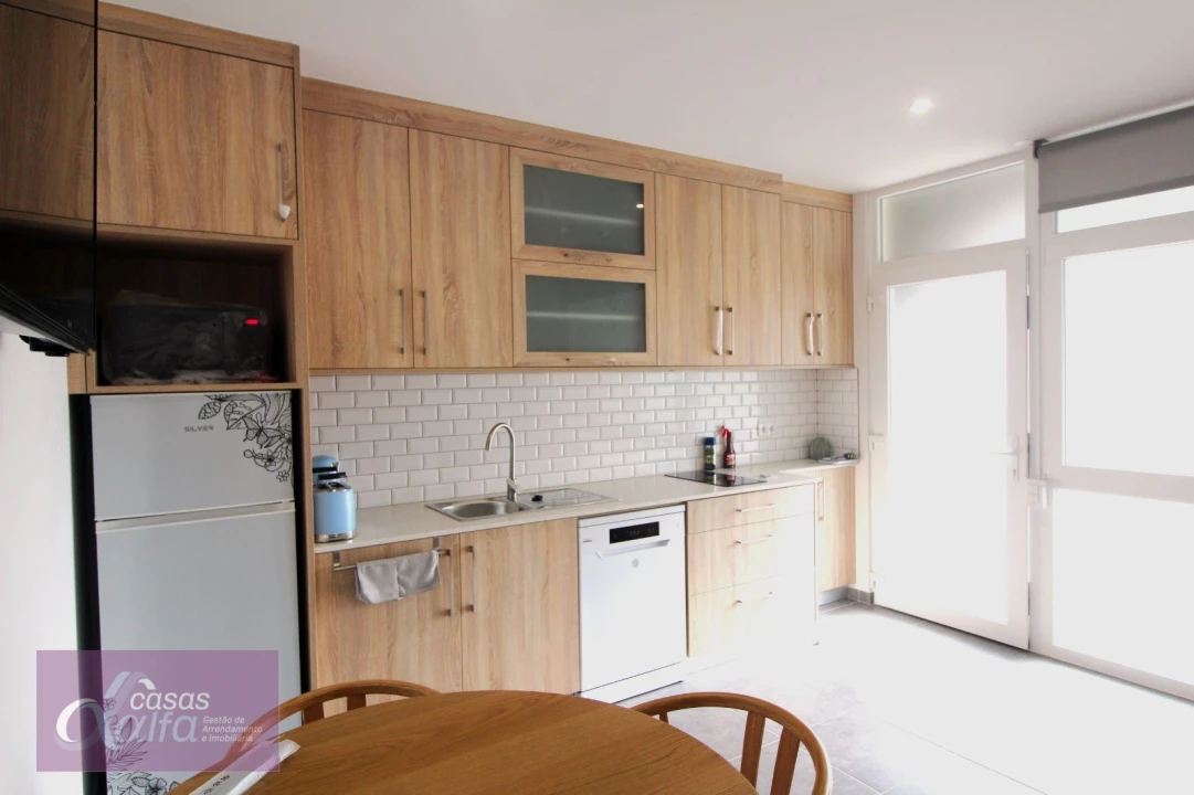 Apartamento T1 para Arrendamento em Leiria, Pousos, Barreira e Cortes Foto 3