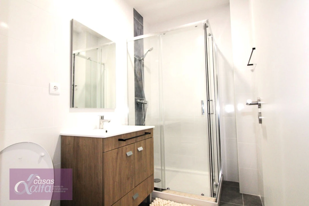 Apartamento T1 para Arrendamento em Leiria, Pousos, Barreira e Cortes Foto 7