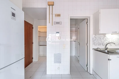 Apartamento T2 para Venda em Oeiras e São Julião da Barra, Paço de Arcos e Caxias