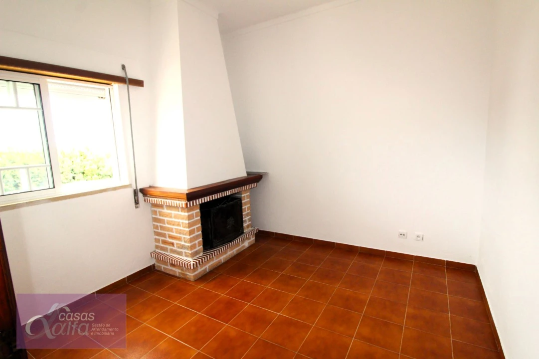 Apartamento T1 para Arrendamento em Leiria, Pousos, Barreira e Cortes Foto 3