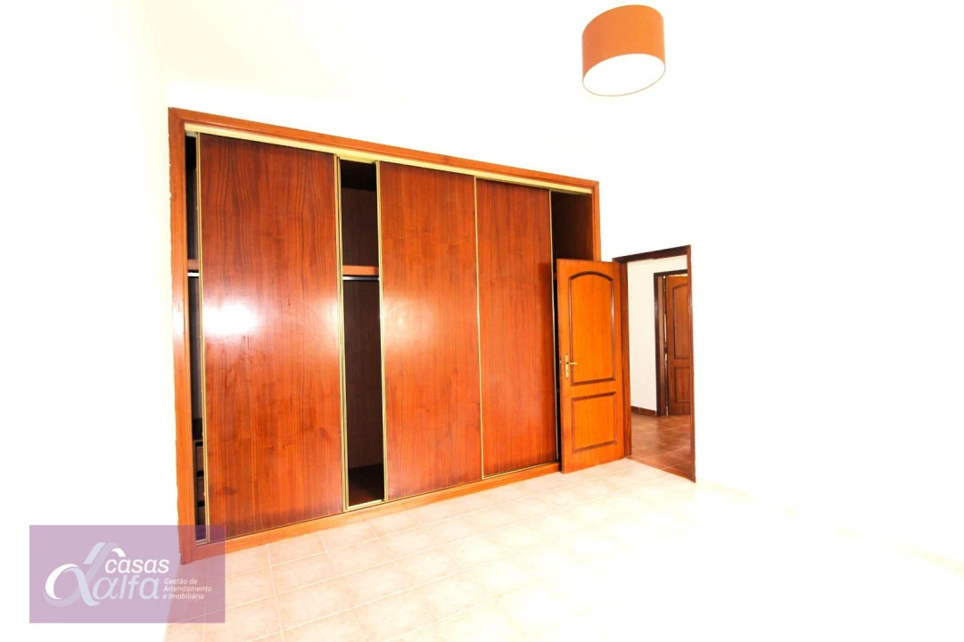 Apartamento T1 para Arrendamento em Leiria, Pousos, Barreira e Cortes Foto 9
