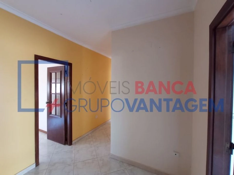 Apartamento T3 para Venda em Carregado e Cadafais Foto 3