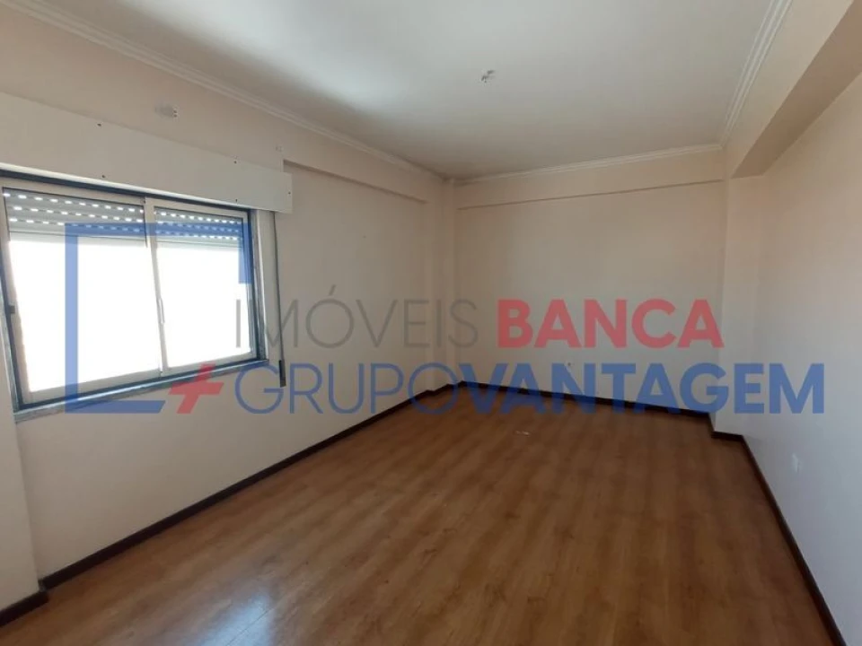 Apartamento T3 para Venda em Carregado e Cadafais Foto 7