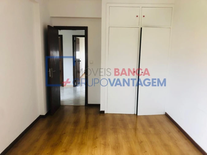 Apartamento T3 para Venda em Carregado e Cadafais Foto 8