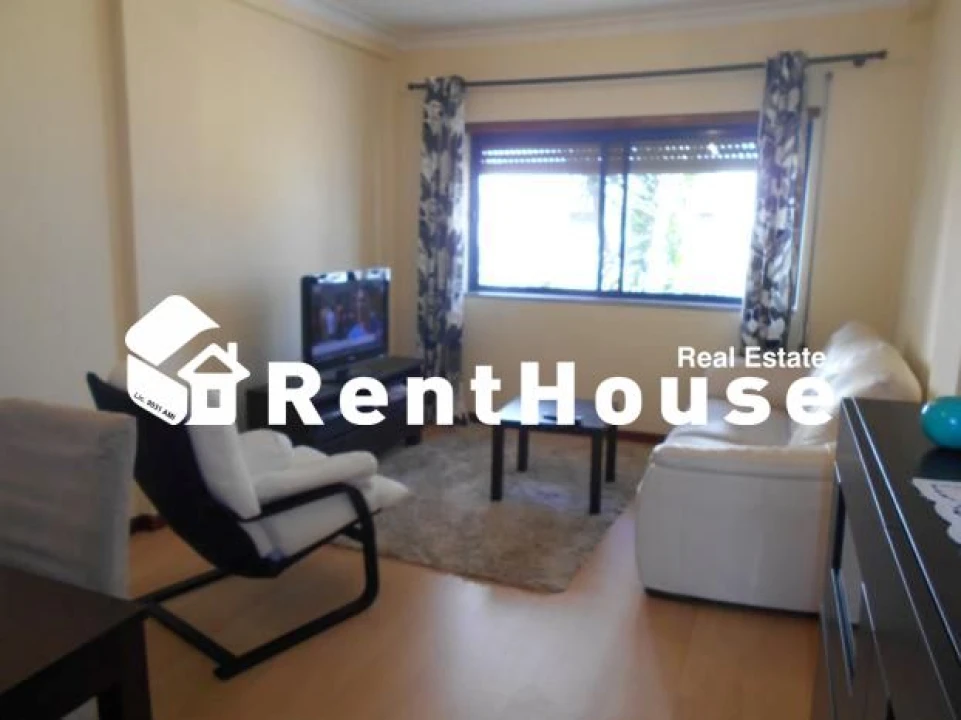 Apartamento T2 para Arrendamento em Tavarede Foto 1