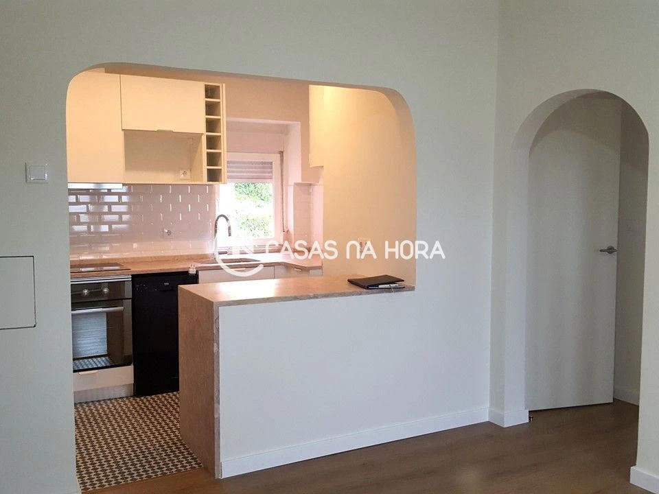 Apartamento T2 para Arrendamento em Beato Foto 2