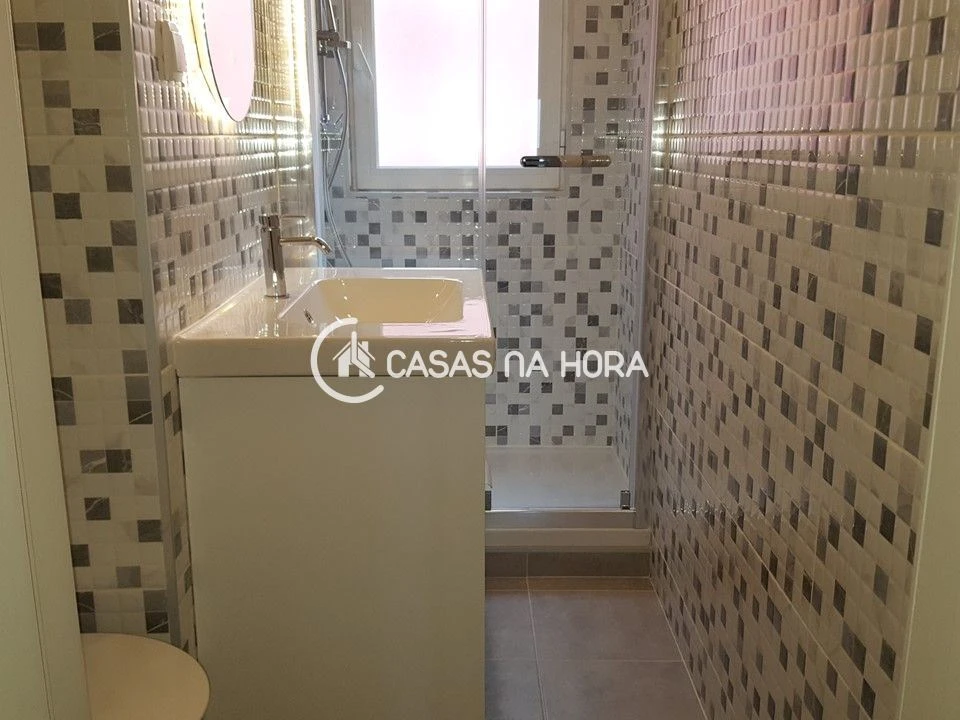 Apartamento T2 para Arrendamento em Beato Foto 13