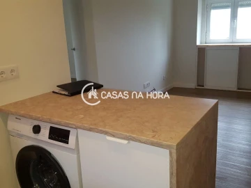 Apartamento T2 para Arrendamento em Beato