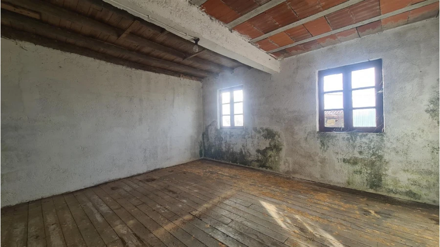 Moradia T3 para Venda em Lorvão Foto 2