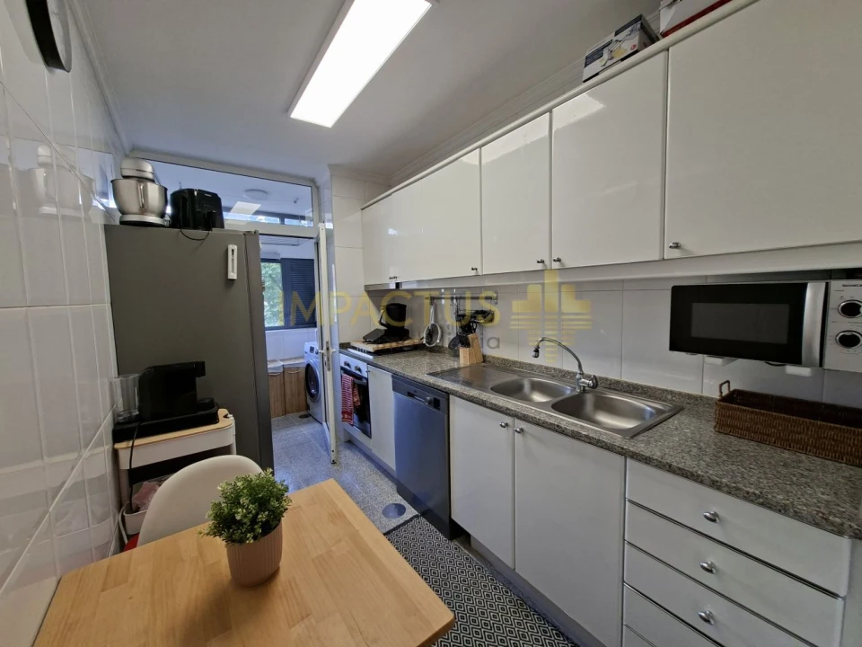 Apartamento T2 para Venda em Cidade da Maia Foto 8