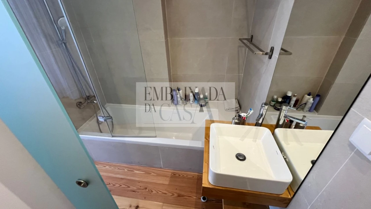 Apartamento T2 para Venda em Alvalade Foto 23