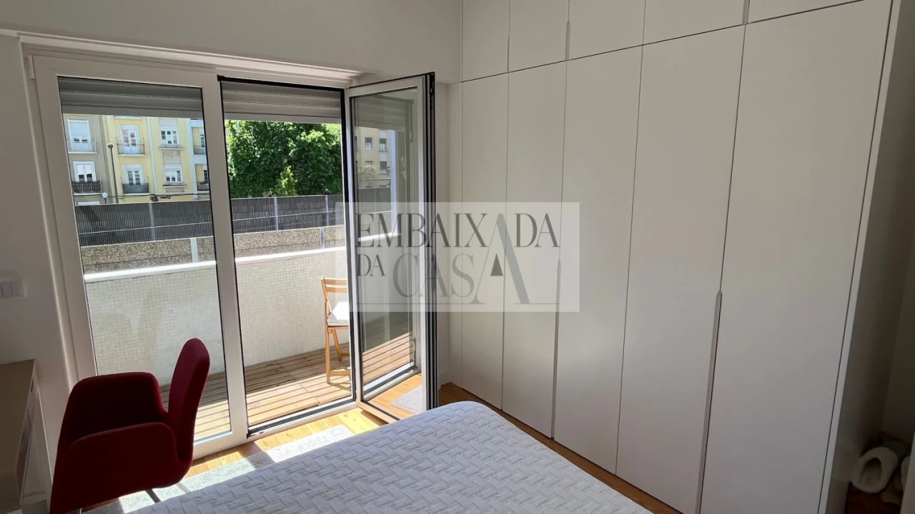 Apartamento T2 para Venda em Alvalade Foto 15