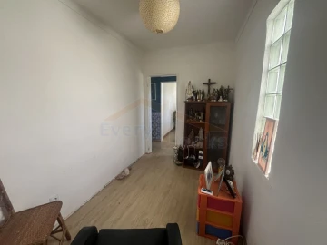 Moradia T4 para Venda em Gaeiras