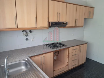 Apartamento T2 para Venda em Sé Nova, Santa Cruz, Almedina e São Bartolomeu
